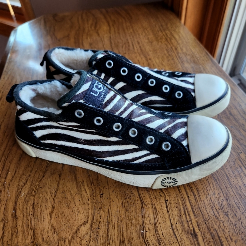 UGG Laela Exotic Animal Zebra Print Sneakers Sherpa Lined